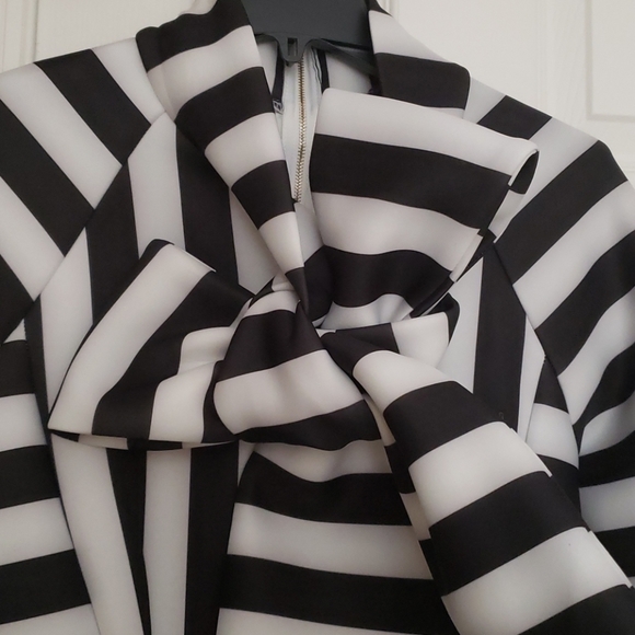 Peplum pencil dress with long sash - Picture 3 of 4